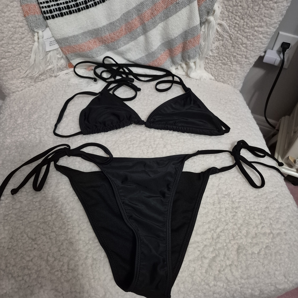 Elegant Black Triangle Bikini Set